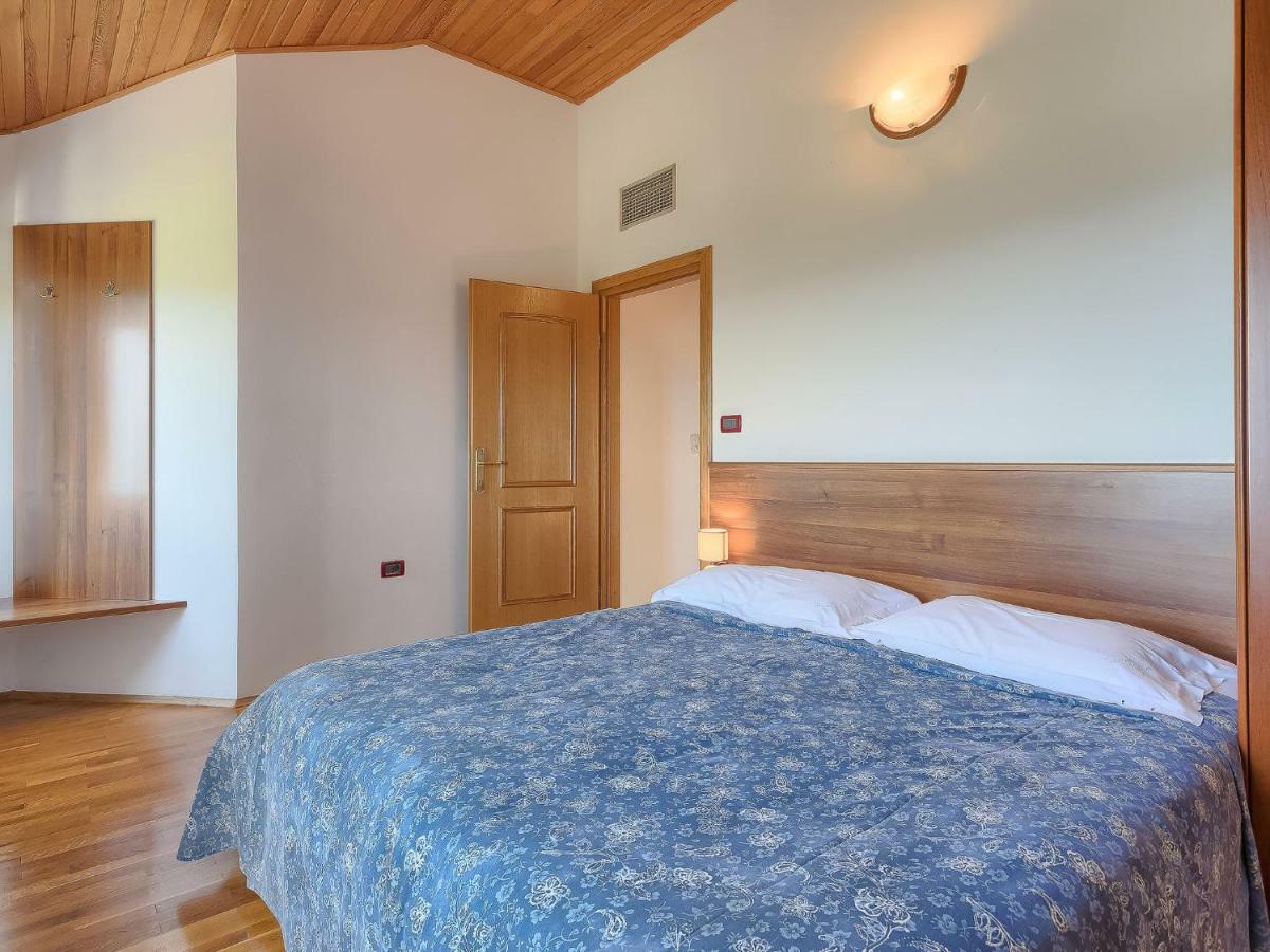Semesterbostad Holiday Home Villa Plac By Interhome *